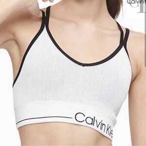 Calvin Klein Women's Performance Sports Bra Medium-Impact Racerback size S
